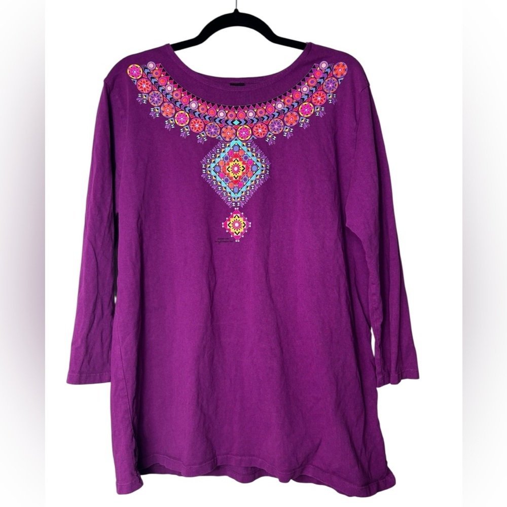 Sabaku Artwear Top Shirt Womens Size Large Purple Aztek Neck Decoration